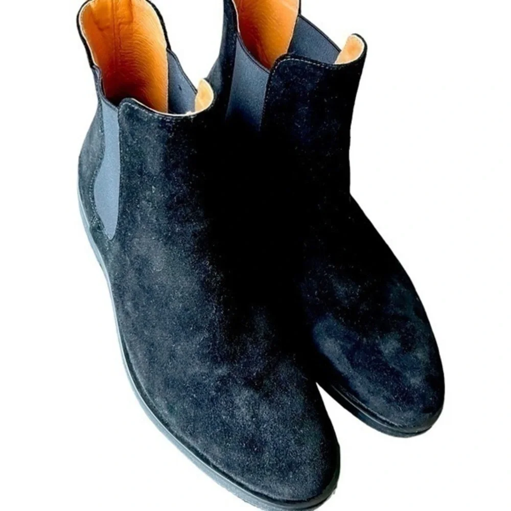 Republic Sonoma suede Chelsea boots in triple black size 8.